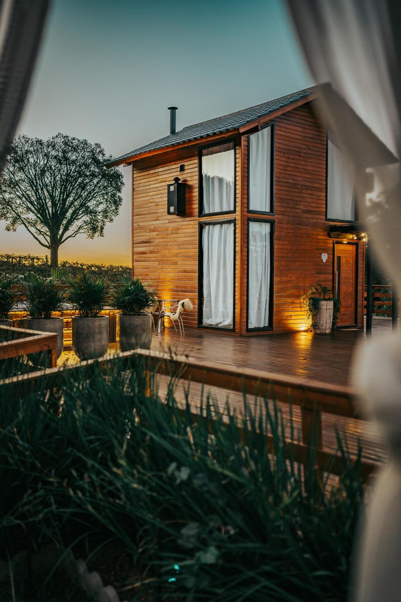 Capanna Del Vale - Um Refugio No Vale Dos Vinhedos Com Experiencia Exclusiva De Degustacao Na Vinicola Dom Candido 本图贡萨尔维斯 外观 照片